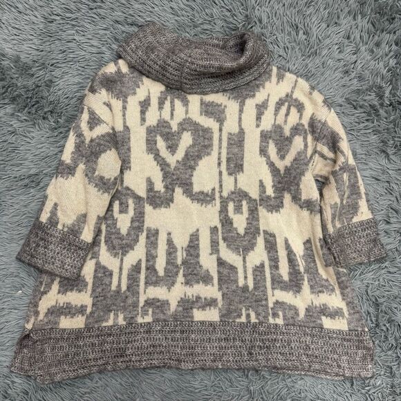 Chicos Turtle Neck Quarter Sleeve Sweater Size 1(8) - Picture 9 of 9